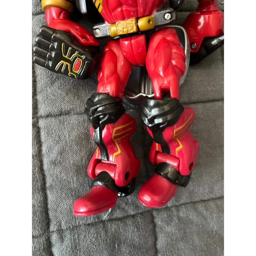 Bandai Power Rangers Wild Force Red Savage Cycle‎ Action Figure 2002 Red Ranger